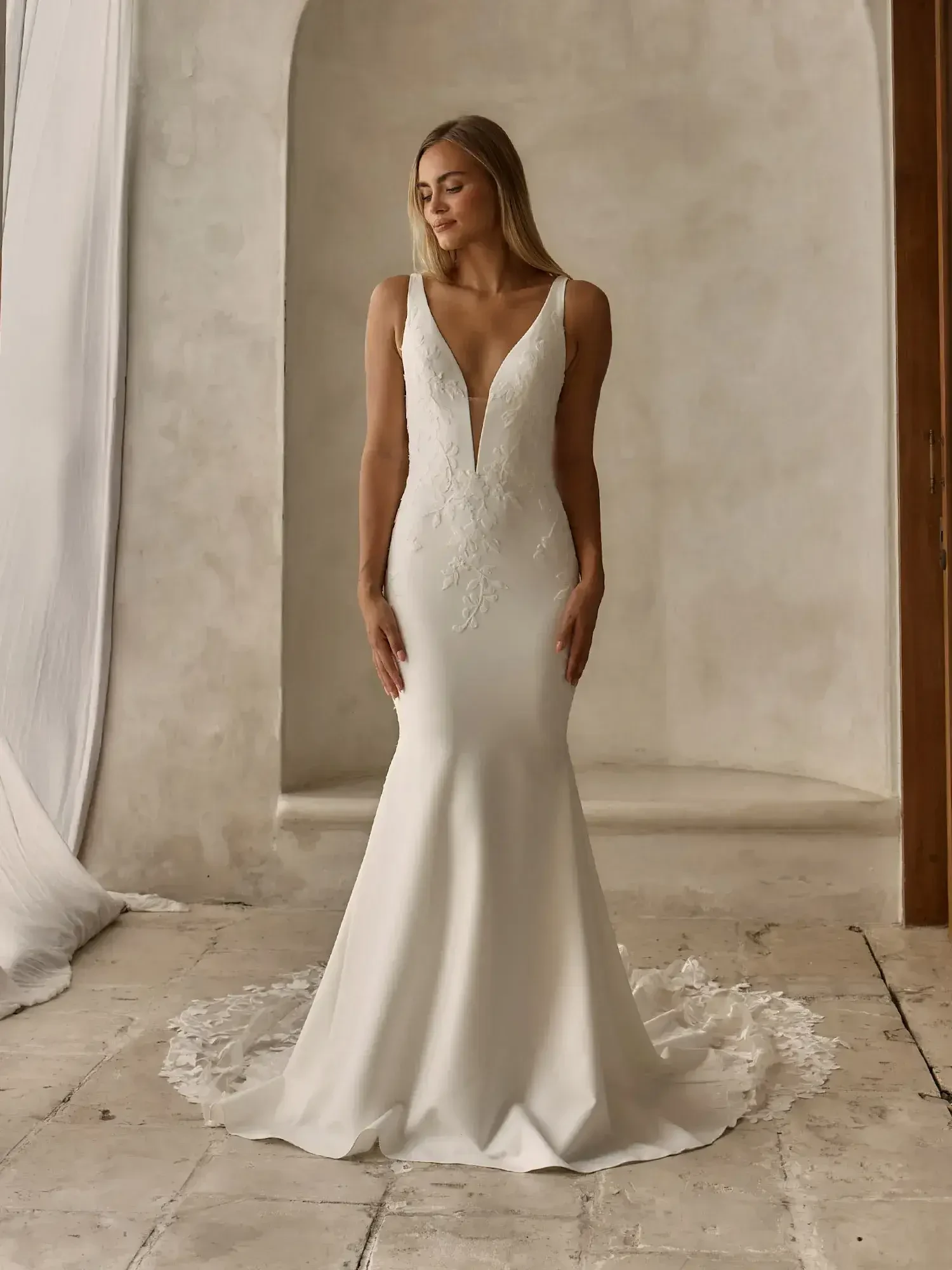 Visit How to Choose the Best Bridal Shop in Los Angeles details page